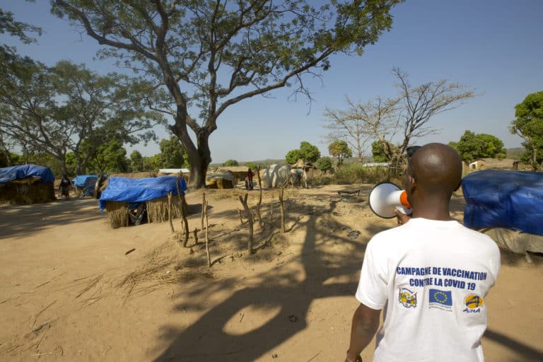 Sur le terrain 7 RCA, Covid-19, Vaccination