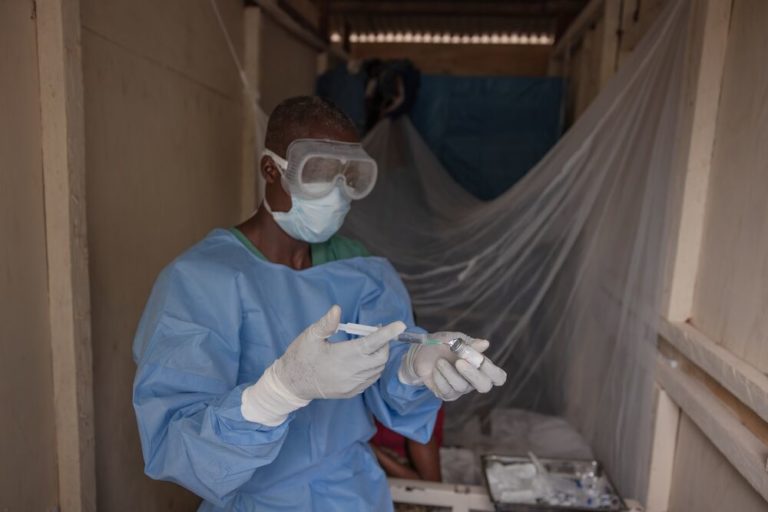 Toutes nos actualités 3 LANCEMENT CAMPAGNE DE VACCINATION RDC